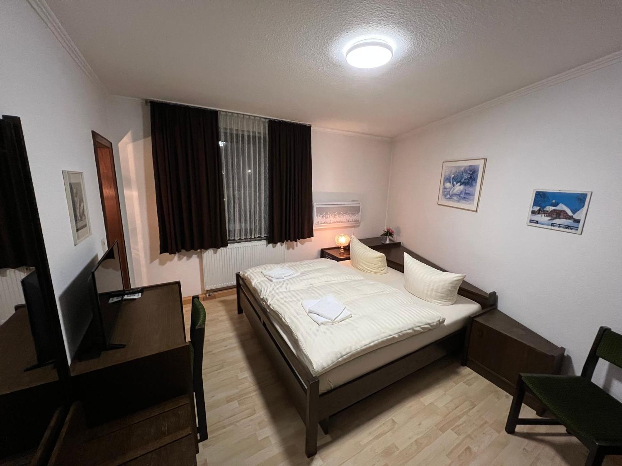 Hotel Ellermann Vlotho Bagian luar foto