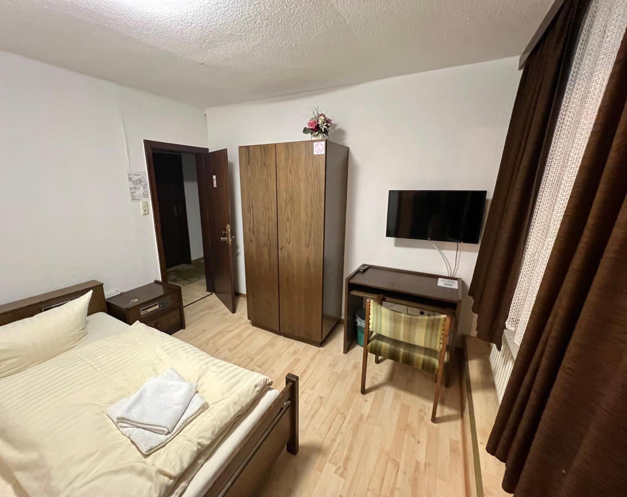 Hotel Ellermann Vlotho Bagian luar foto